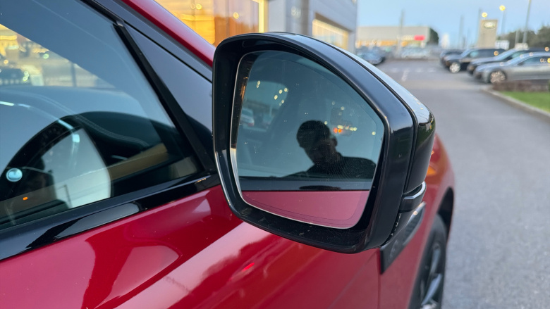 Jaguar F-Pace 2.0 D200 R-Dynamic SE Black 5dr Auto AWD Diesel Estate